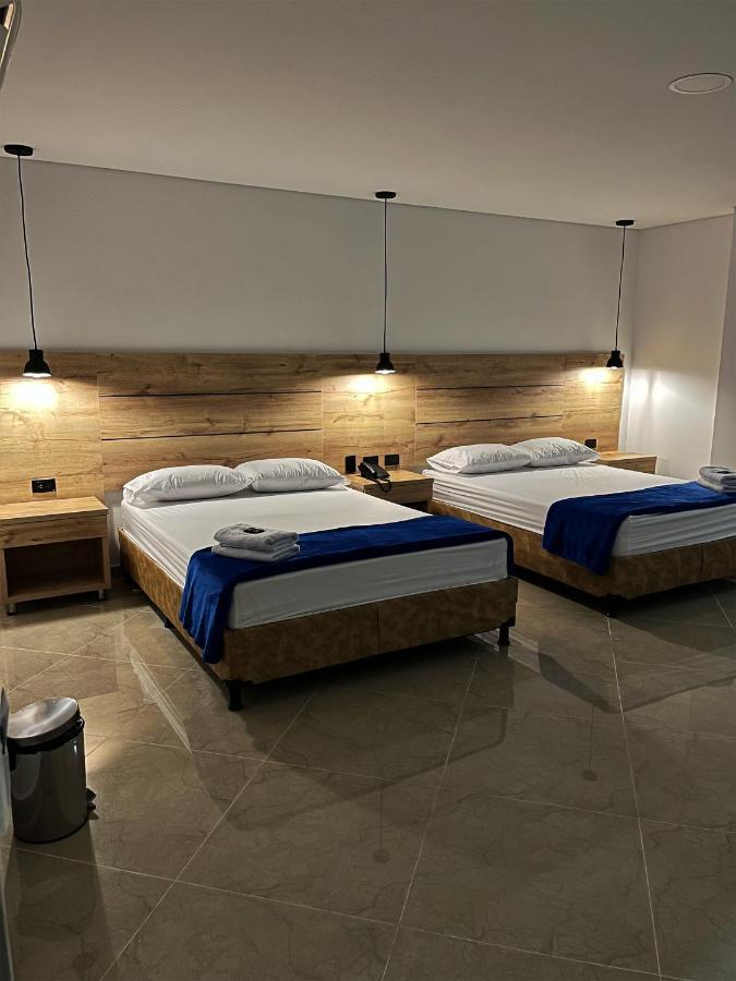 Hotel California City Medellín Exteriör bild