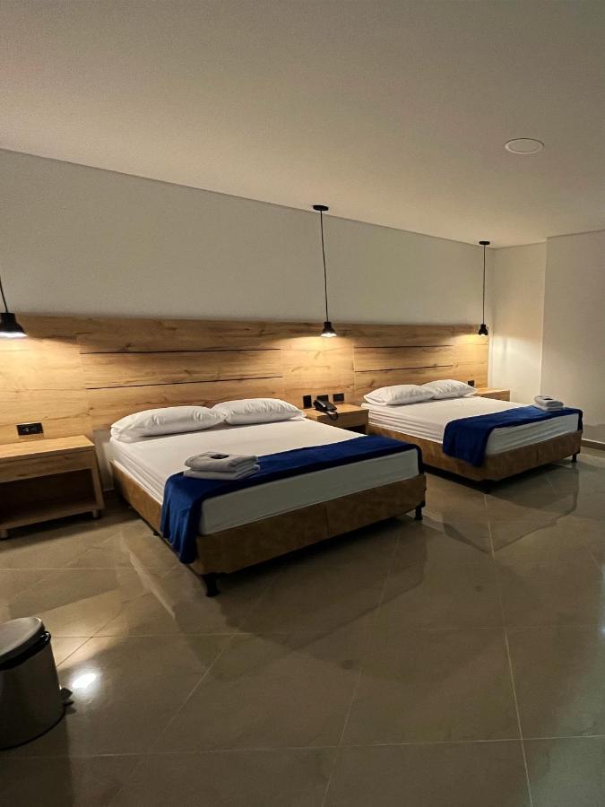 Hotel California City Medellín Exteriör bild