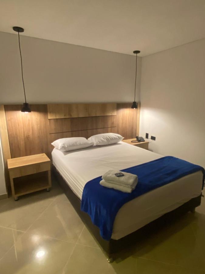 Hotel California City Medellín Exteriör bild