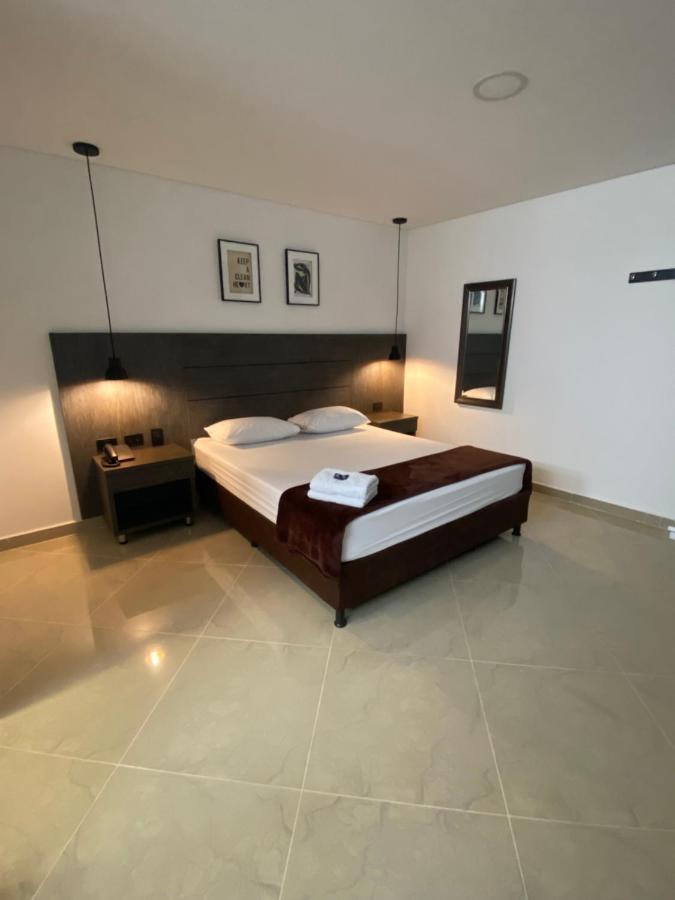 Hotel California City Medellín Exteriör bild